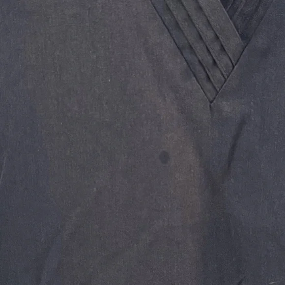 Scrub top - Picture 4 of 5